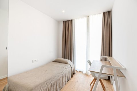 Apartamento de 3 dormitorios en venta en Barcelona, Cataluña, Spain № 1141 - foto 14