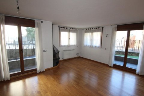 3 bedrooms apartment for sale in Principado De Andorra (Ninguna Poblacion Tiene C.P.), Lleida, Catalonia, Spain № 5447