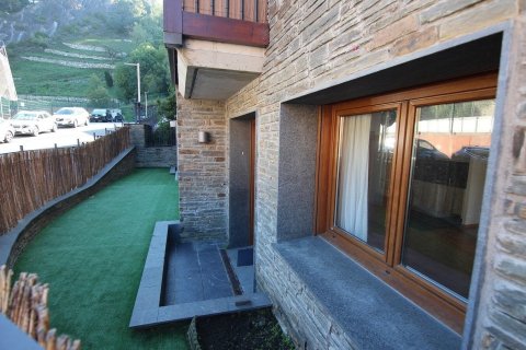 3 bedrooms apartment for sale in Principado De Andorra (Ninguna Poblacion Tiene C.P.), Lleida, Catalonia, Spain № 5447 - photo 4