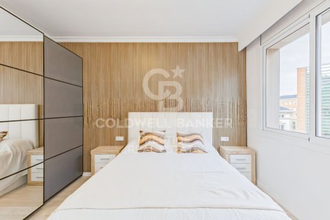 4 bedrooms apartment for sale in Barcelona, Catalonia, Spain № 5445 - photo 5