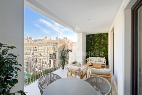 3 bedrooms apartment for sale in Barcelona, Catalonia, Spain № 5442 - photo 4