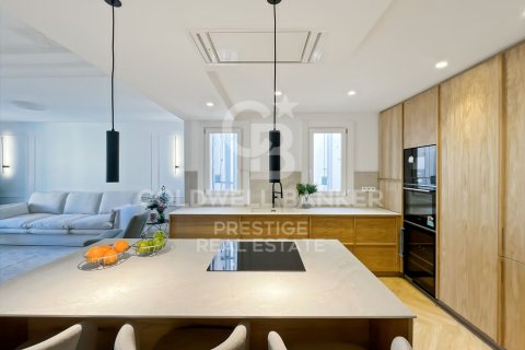 3 bedrooms apartment for sale in Barcelona, Catalonia, Spain № 5442 - photo 9