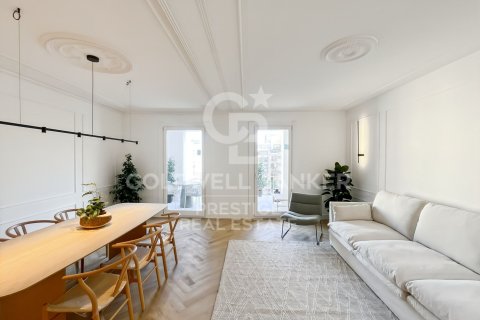 3 bedrooms apartment for sale in Barcelona, Catalonia, Spain № 5442 - photo 11