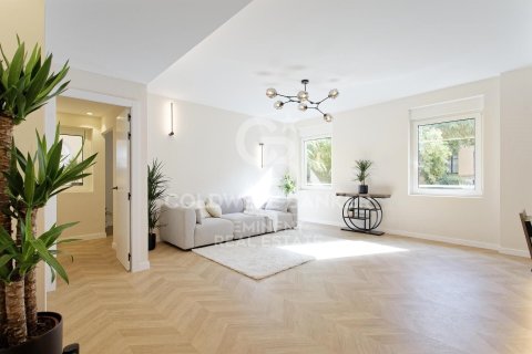 3 bedrooms apartment for sale in Barcelona, Catalonia, Spain № 5441 - photo 2