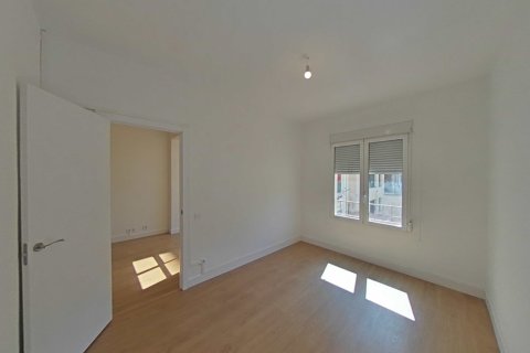 Apartamento de 4 dormitorios en venta en Barcelona, Cataluña, Spain № 6995 - foto 7