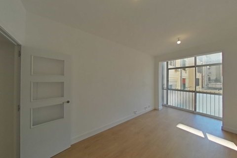 Apartamento de 4 dormitorios en venta en Barcelona, Cataluña, Spain № 6995 - foto 2