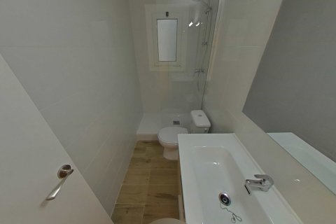 Apartamento de 4 dormitorios en venta en Barcelona, Cataluña, Spain № 6995 - foto 18