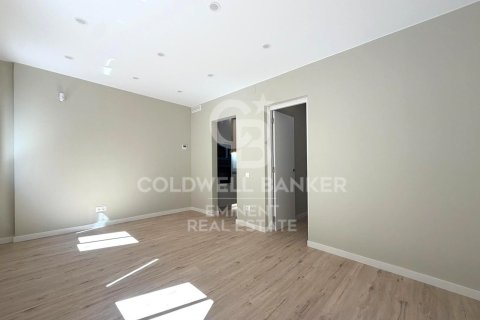 Купить квартиру в Барселона, Испания с 2 спальни, 64м², № 7827 - фото 4