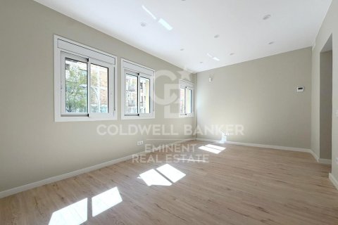 Купить квартиру в Барселона, Испания с 2 спальни, 64м², № 7827 - фото 12