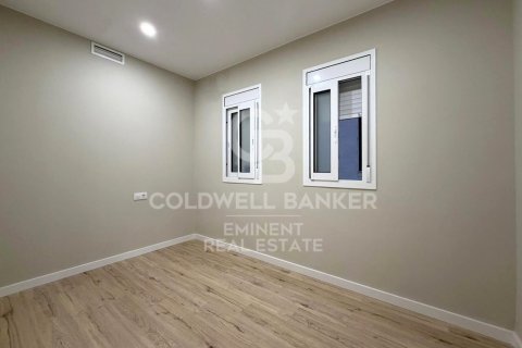 Купить квартиру в Барселона, Испания с 2 спальни, 64м², № 7827 - фото 3