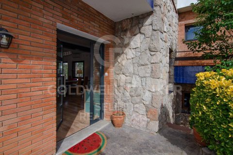 Купить дом в Серданьола-дель-Вальес, Испания с 5 спален, 297м², № 7829 - фото 27