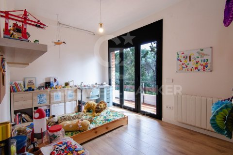 Купить дом в Серданьола-дель-Вальес, Испания с 5 спален, 297м², № 7829 - фото 3