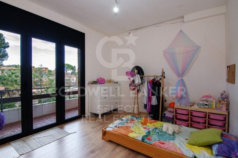 Купить дом в Серданьола-дель-Вальес, Испания с 5 спален, 297м², № 7829 - фото 2