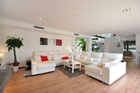 Купить дом в Вальроманес, Испания с 4 комнаты, № 1339 - фото 6