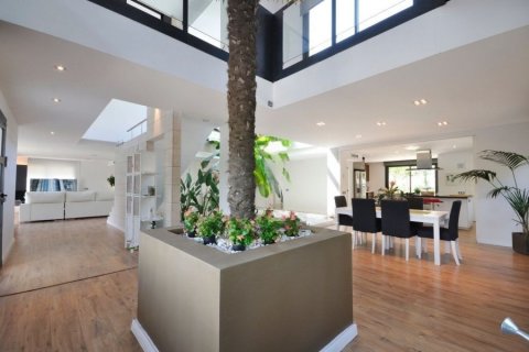 Купить дом в Вальроманес, Испания с 4 комнаты, № 1339 - фото 8