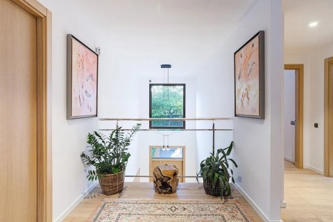 Купить дом в Сан-Кугат-дель-Вальес, Испания с 6 комнат, № 1334 - фото 21