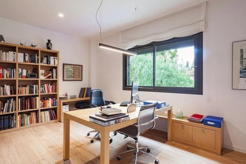 Купить дом в Сан-Кугат-дель-Вальес, Испания с 6 комнат, № 1334 - фото 26