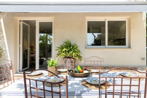 Купить дом в Барселона, Испания с 7 комнат, № 1337 - фото 18