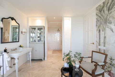 Купить дом в Барселона, Испания с 7 комнат, № 1337 - фото 22