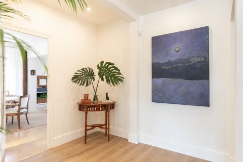 Купить дом в Барселона, Испания с 7 комнат, № 1337 - фото 9