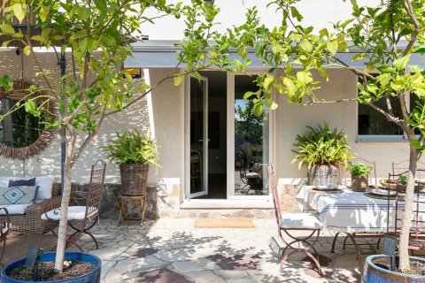 Купить дом в Барселона, Испания с 7 комнат, № 1337 - фото 15