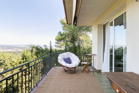 Купить дом в Барселона, Испания с 7 комнат, № 1337 - фото 23