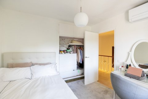 Купить дом в Барселона, Испания с 7 комнат, № 1337 - фото 30