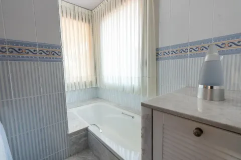 Купить дом в Алелья, Испания с 6 комнат, № 1338 - фото 21