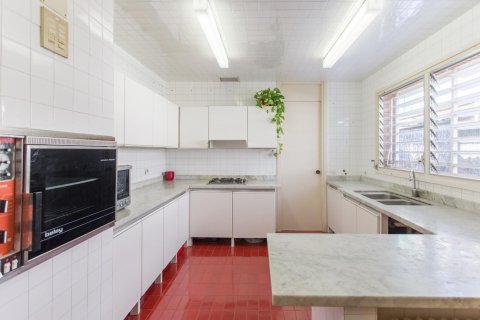 Купить дом в Сан-Андреу-де-Льяванерес, Испания с 7 комнат, 533м², № 1335 - фото 8