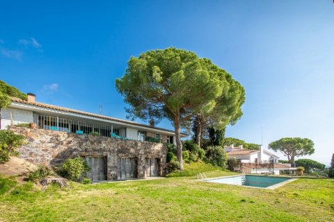 Дом с 6 спальнями в Сан-Андреу-де-Льяванересе, Барселона, Каталония, Испания № 1335