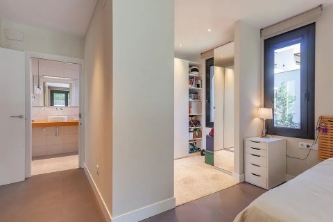 Купить дом в Сан-Кугат-дель-Вальес, Испания с 6 комнат, № 1333 - фото 13