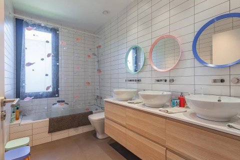 Купить дом в Сан-Кугат-дель-Вальес, Испания с 6 комнат, № 1333 - фото 14