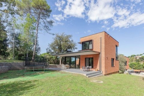 Купить дом в Сан-Кугат-дель-Вальес, Испания с 6 комнат, № 1333 - фото 26