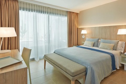 Купить коммерческую недвижимость в Барселона, Испания 1030м², № 1691 - фото 8