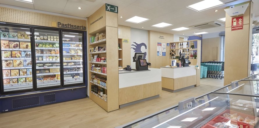 Коммерческая недвижимость 200м² в Барселоне, Каталония, Испания № 1694