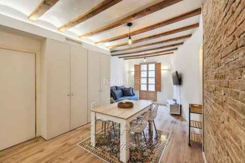 Купить квартиру в Старый город, Барселона, Испания с 2 спальни, 83м², № 2259 - фото 4
