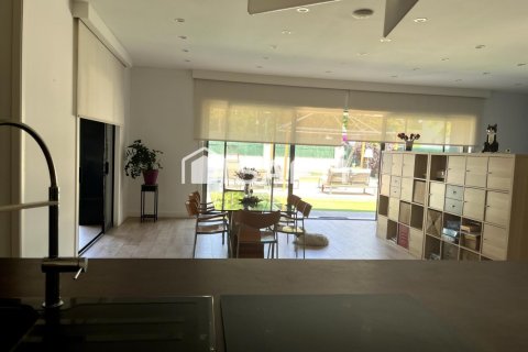 Купить виллу в Кубельес, Испания с 12 комнат, 554м², № 2257 - фото 12