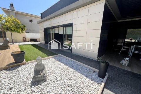 Купить виллу в Кубельес, Испания с 12 комнат, 554м², № 2257 - фото 5