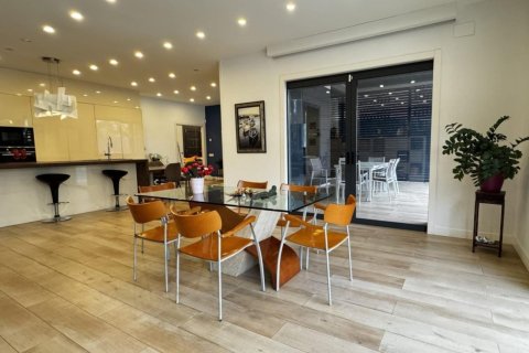 Купить виллу в Кубельес, Испания с 12 комнат, 554м², № 2257 - фото 11