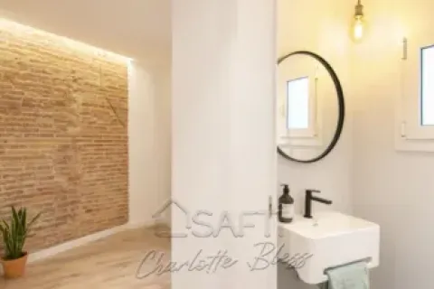 Купить квартиру в Старый город, Барселона, Испания с 2 спальни, 83м², № 2260 - фото 7