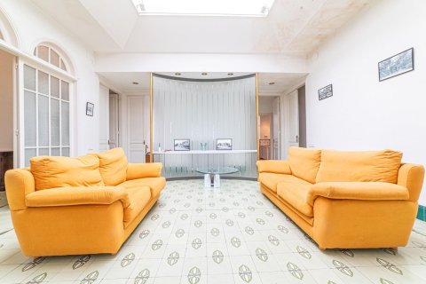 Сasa de 4 dormitorios en venta en Caldes de Malavella, Gerona, Cataluña, Spain № 6803 - foto 9