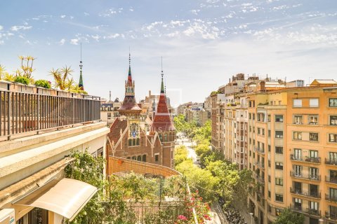 3 bedrooms penthouse for sale in Barcelona, Catalonia, Spain № 6805