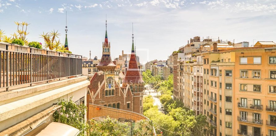 3 bedrooms penthouse for sale in Barcelona, Catalonia, Spain № 6805