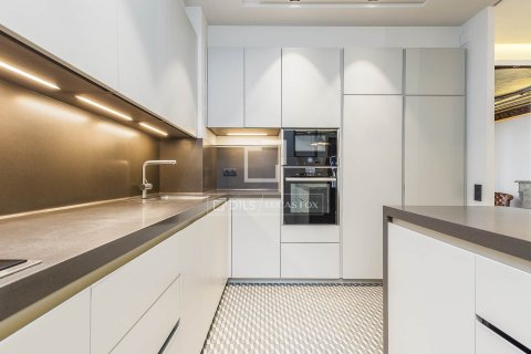 Apartamento de 3 dormitorios en alquiler en Barcelona, Cataluña, Spain № 6808 - foto 6