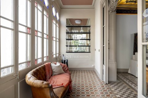 Снять в аренду квартиру в Барселона, Испания с 3 спальни, 205м², № 6808 - фото 25