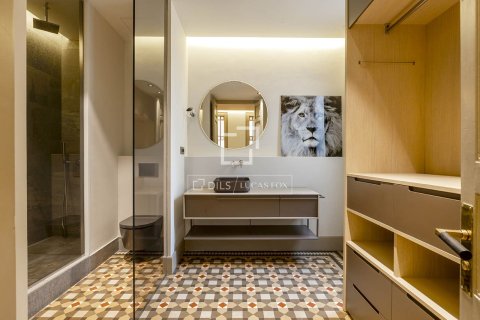 Снять в аренду квартиру в Барселона, Испания с 3 спальни, 205м², № 6808 - фото 14