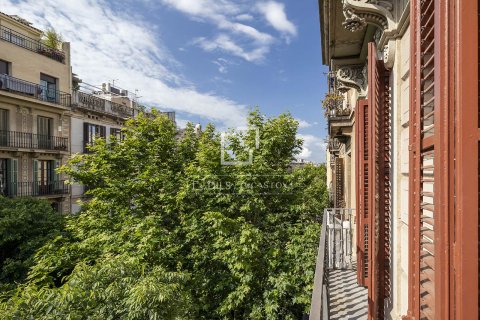 Снять в аренду квартиру в Барселона, Испания с 3 спальни, 205м², № 6808 - фото 6