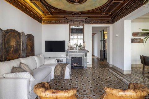 Снять в аренду квартиру в Барселона, Испания с 3 спальни, 205м², № 6808 - фото 28