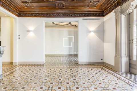 Apartamento de 3 dormitorios en alquiler en Barcelona, Cataluña, Spain № 6808 - foto 26