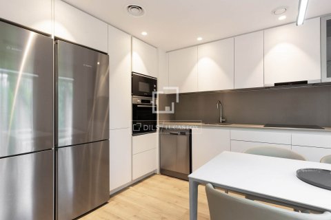Villa de 6 dormitorios en alquiler en Gavà, Barcelona, Cataluña, Spain № 6809 - foto 19
